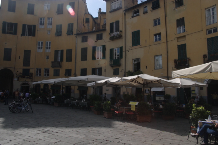 Lucca - Piazza Anfiteatro