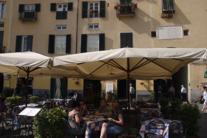 Lucca - Piazza Anfiteatro